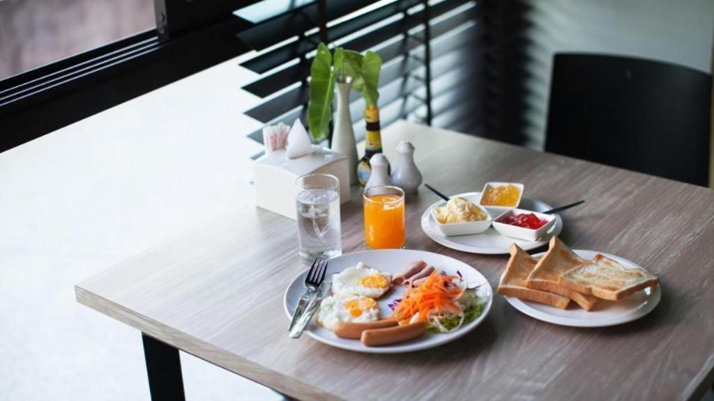 B2 South Pattaya Premier Hotel Ngoại thất bức ảnh