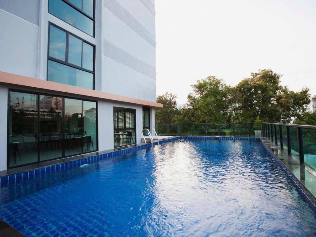 B2 South Pattaya Premier Hotel Ngoại thất bức ảnh