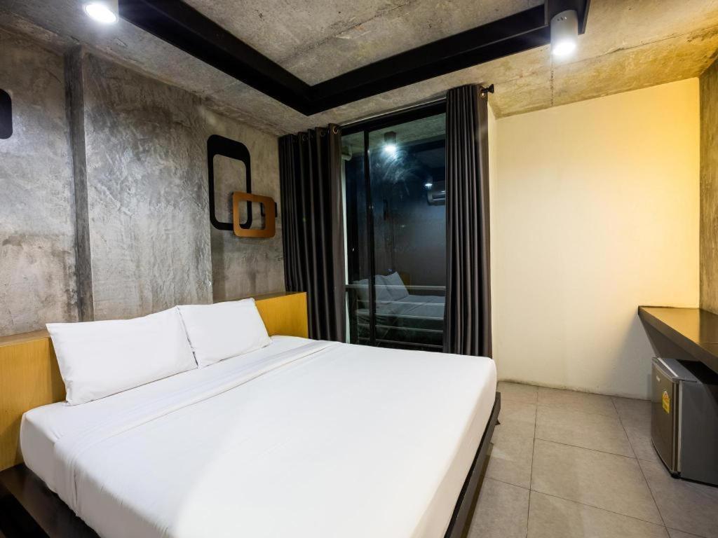 B2 South Pattaya Premier Hotel Ngoại thất bức ảnh
